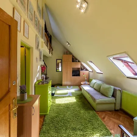 Apartment Sweet Center