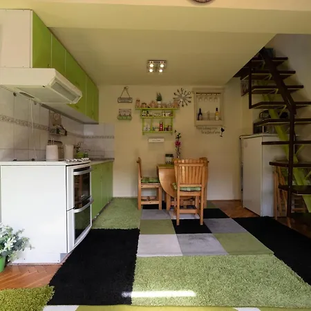 Apartment Sweet Center
